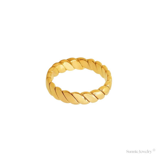 Venice Twist Ring